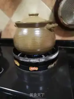 Make Pixar chicken soup step 1
