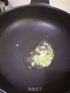 Make Shrimp-skin-blue radish mushrooms step 1