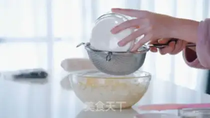 Make Cookie milk cups step 2