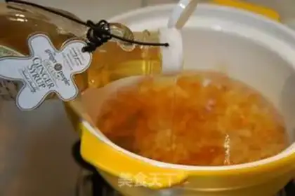 Make Peach and glue soup step 5