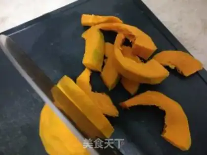 Make Duck egg yolk pumpkin step 1