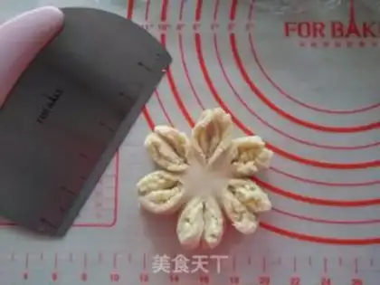 Make Coconut flower bread step 15