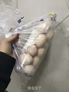 Make Eggs with beverage bottles step 5