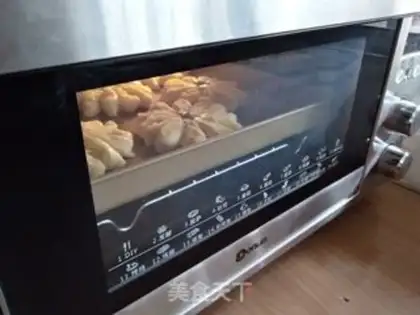 Make Coconut flower bread step 17
