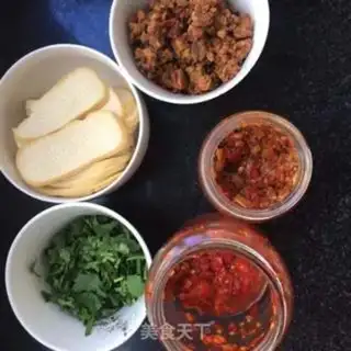 Make Spicy bean-dry rice line step 1