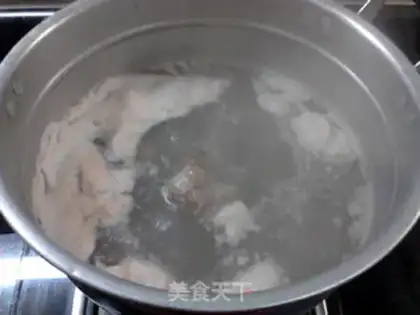 Make The radish cowtail soup step 4