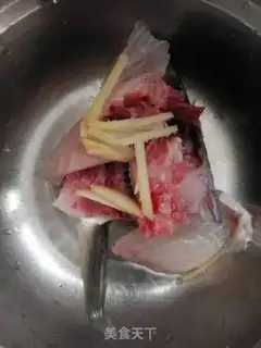 Make The gold soup and sour fish step 2