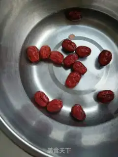 Make ♪ Cinnamon date makes potatoes ♪ step 1