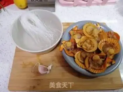 Make A fan of garlic varnish step 0