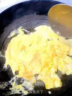 Make Potato egg spinach soup step 1