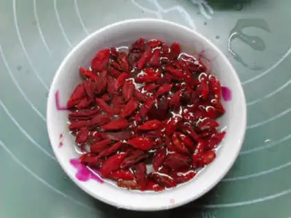 Make Red dates are for rib soup step 4
