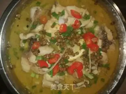 Make The gold soup and sour fish step 11