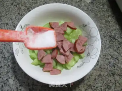 Make Elbow ham and cucumber step 5
