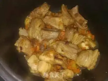 Make Hands on lamb rice step 1