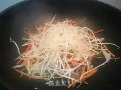 Make Beef noodles step 5