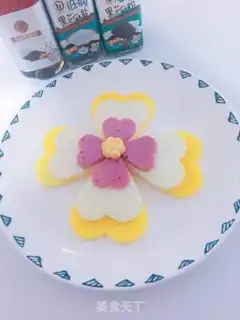 Make Three colours and four leaves step 6