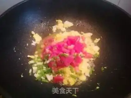 Make Tomato egg fried rice step 3
