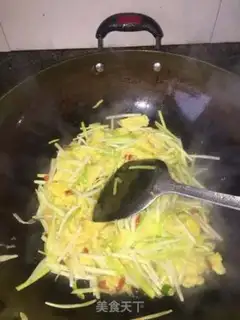 Make Yellow eggs step 4