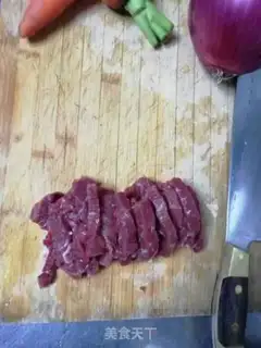 Make Black pepper beef pasta step 2