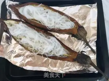 Make Garlic fan toast step 5
