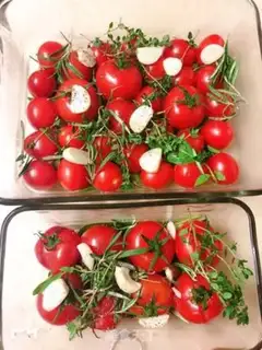 Make Olive oil in tomatoes step 1