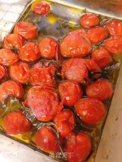Make Olive oil in tomatoes step 6