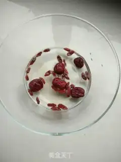 Make Red dates, bone soup step 3