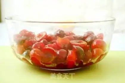 Make Homemade cherry sauce step 2