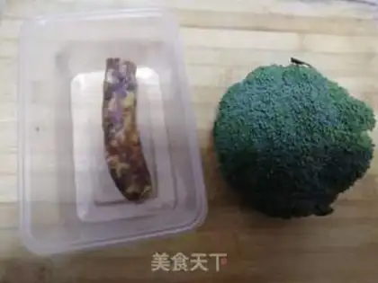 Make Sausage and broccoli step 0