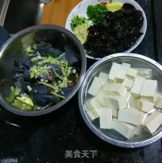 Make Wood bean rotting chicken step 1