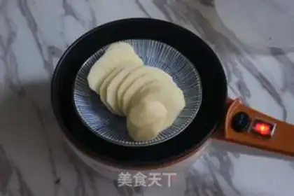 Make Shrimp potato ball step 1