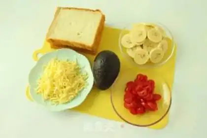 Make Butter fruit pizza step 0