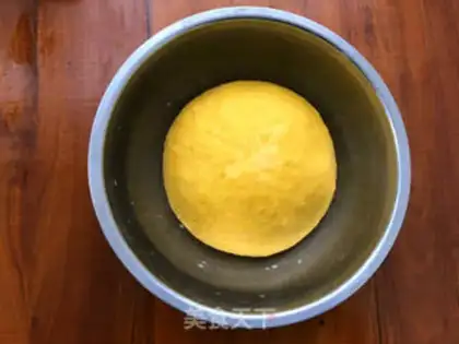 Make Pumpkin rolls step 7
