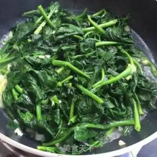 Make Scrambled spinach step 4