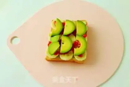 Make Butter fruit pizza step 4
