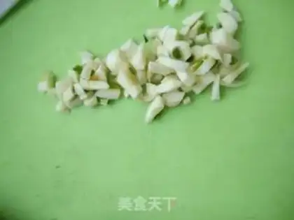Make The beanfish can mix the leaf step 3