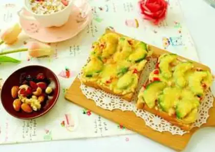 Make Butter fruit pizza step 7