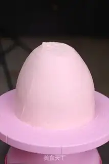 Make Strawberry Tower cake step 10
