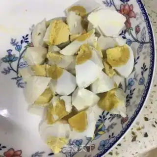 Make Pumpkin roasted salted eggs step 1