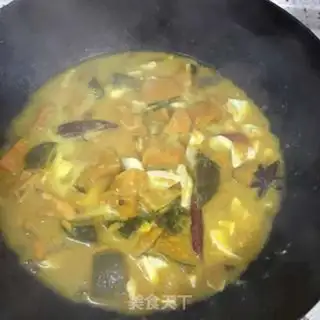 Make Pumpkin roasted salted eggs step 4