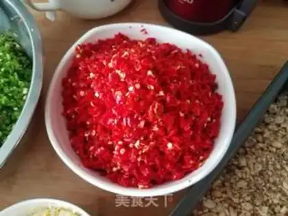 Make Homemade chili sauce step 4