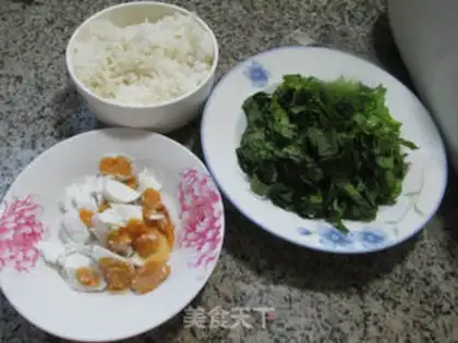 Make Quaffle duck egg fried rice step 0