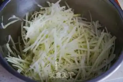 Make Fried radish balls step 1