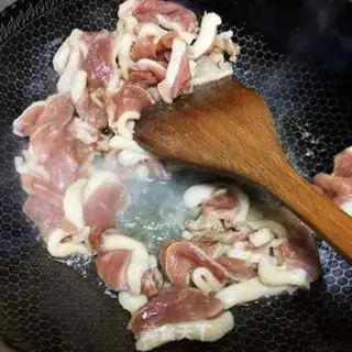 Make Spicy duck breasts step 2