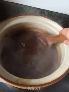 Make A simple handmade glue cake step 5