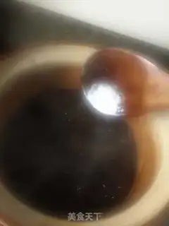 Make A simple handmade glue cake step 7