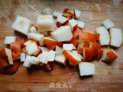 Make Cinnamon pear step 1
