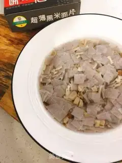 Make Crab-crumb dry noodles step 6