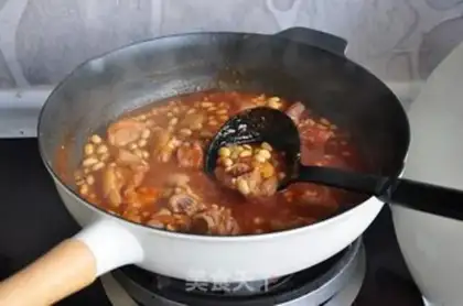 Make Tomato soy and pig hoof step 8
