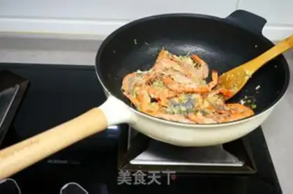 Make Red burns the black tiger shrimp step 5